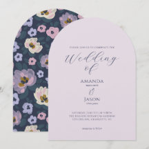 Casamento romântico no jardim com flores azuis e r