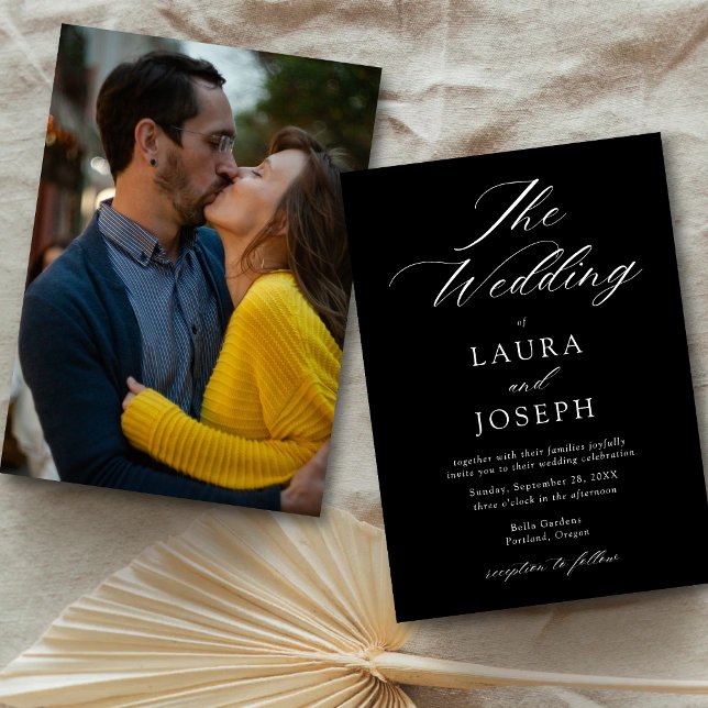 Convites Casamento Simples com Foto Moderna em Preto e Bran (Modern black and white photo wedding invitation adds timeless elegance for wedding day)