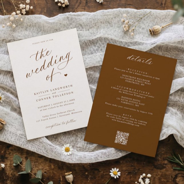 Convites Casamento Tudo em Um de Script Marrom & Creme Eleg (Cream wedding invitation with brown calligraphy, classic typography and heart accent.)