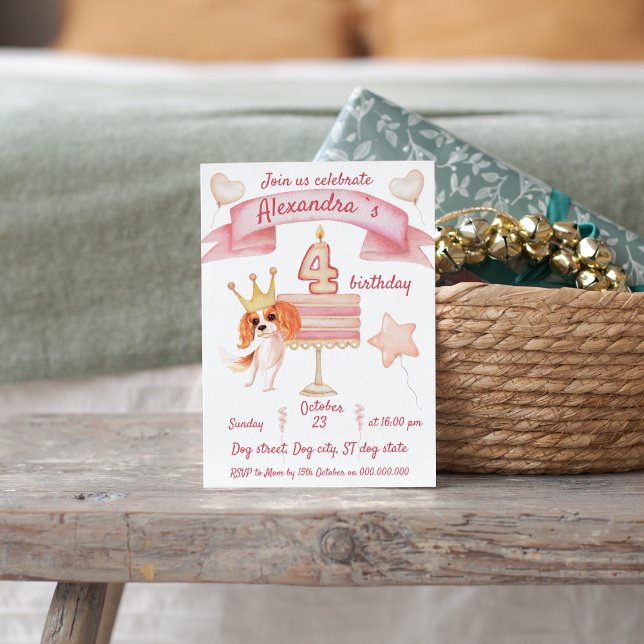 Convites Cavaleiro Bonito com bolo celebra quarto aniversár (King Charles Cavalier Spaniel dog theme fourth birthday party. Cute pink girly invitation.)