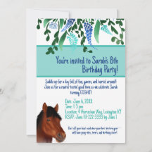 Cavalo Marrom Do Lover Da Flor Em Torno Do Cavalo