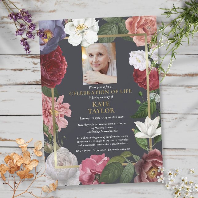 Convites Celebração da Vida Rosas Floral Funeral Foto (Celebration of Life Roses Floral Funeral Photo Invitation)