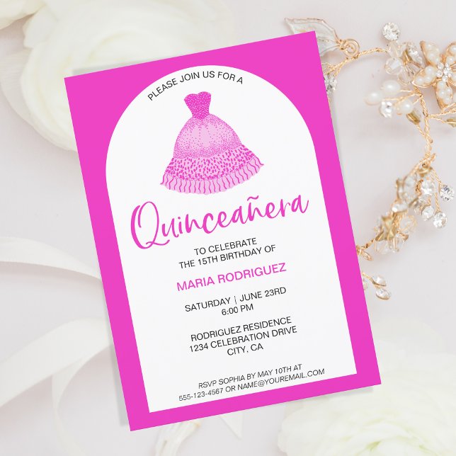 Convites Celebração de Quinseanera Moderna e Moderna Rosa (pink gown quinceanera invitation)