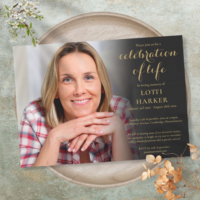 Convites Celebração Funeral da Foto Dourada Elegante da Vid (Funeral Celebration of Life Elegant Gold Photo Invitation)