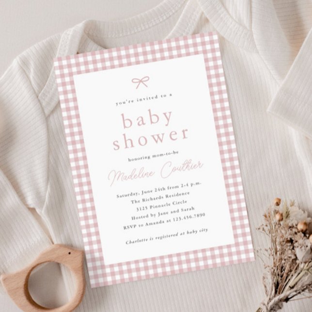 Convites Chá de Bebê de Menina Rosa Poeirento Simples Elega (Gingham check dusty pink girls baby shower invitation.)