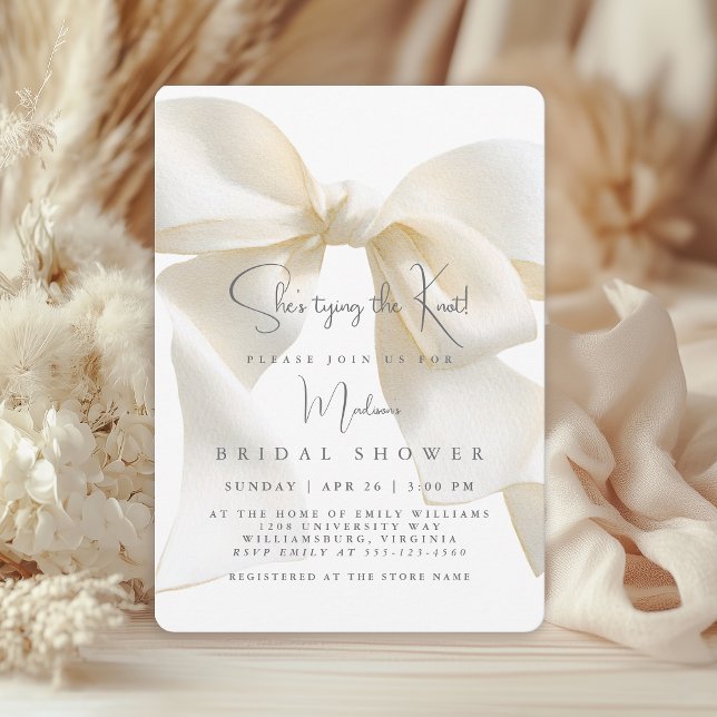 Convites Chá de Bebê de Noiva com Laço de Marfim Elegante (Invitation may be ordered in both printed and instant download digital formats.)