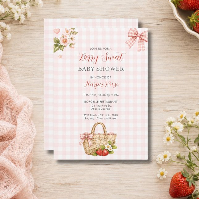 Convites Chá de Bebê Doce Morango Xadrez Rosa (Pink Gingham Berry Sweet Baby Shower Invitation)