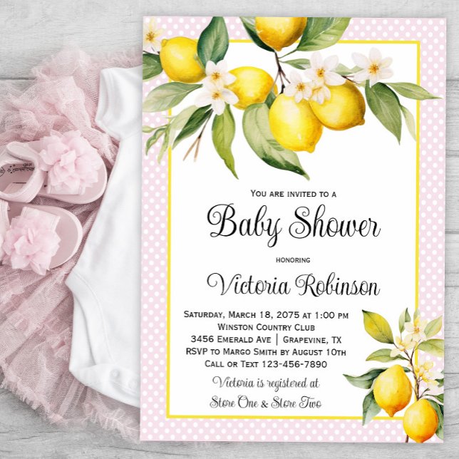 Convites Chá de Bebê Menina Limão (Girl lemon baby shower invitations with pretty lemons on a baby pink dot background.)