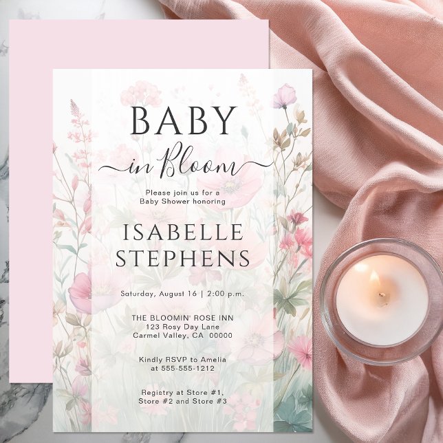 Convites Chá de Bebê Romântico para o Bebê Flor Silvestre e (Romantic wildflower baby shower invitation with soft layered floral background)