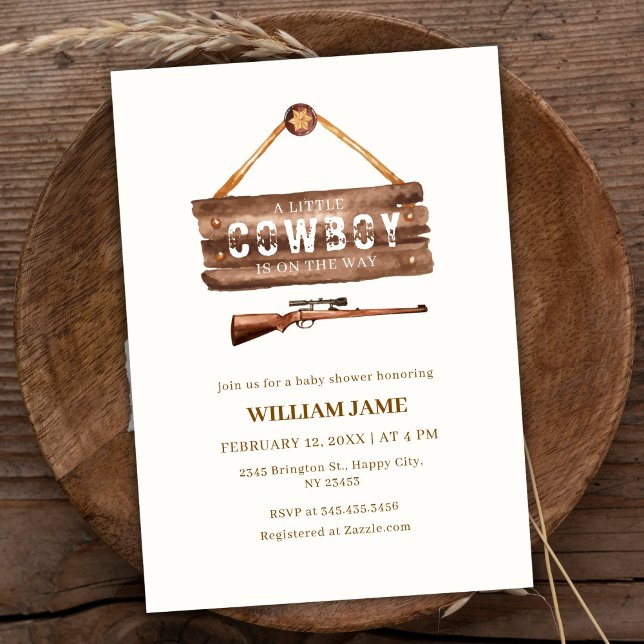 Convites Chá de fraldas de Arma de Wooden Wild West Cowboy (Neutral Wooden Wild West Cowboy Gun Baby Shower Invitation)