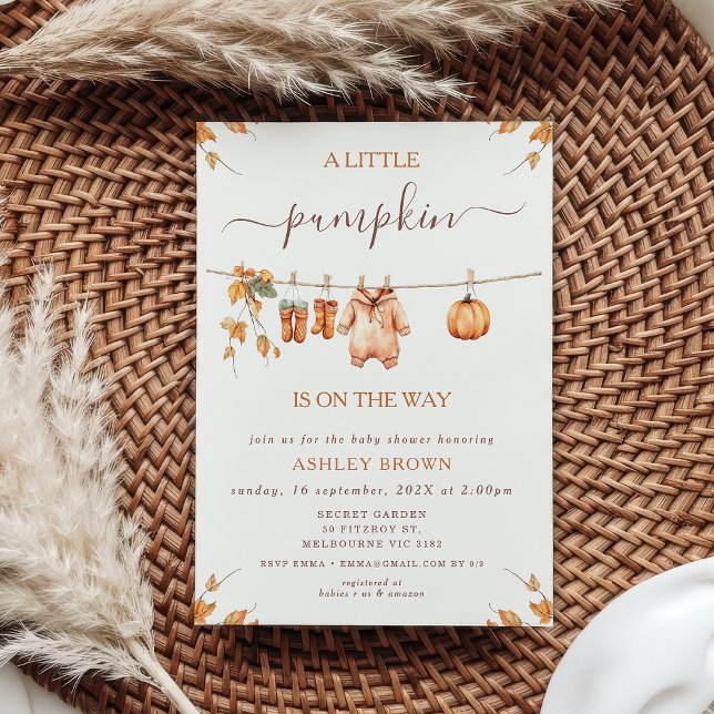 Convites Chá de fraldas de Clotheline Rustic Orange Fall Fo (Fall Little Pumpkin Baby Shower Invitation Template, Clothesline Baby Shower Invitation Fall Autumn)