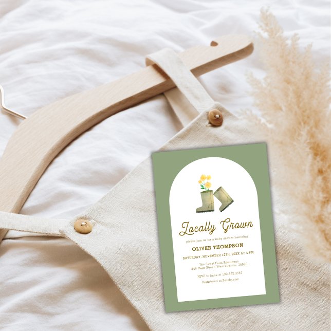 Convites Chá de fraldas de Inicializações Florais Verde Sag (Sage Green Locally Grown Floral Boots Baby Shower Invitation)