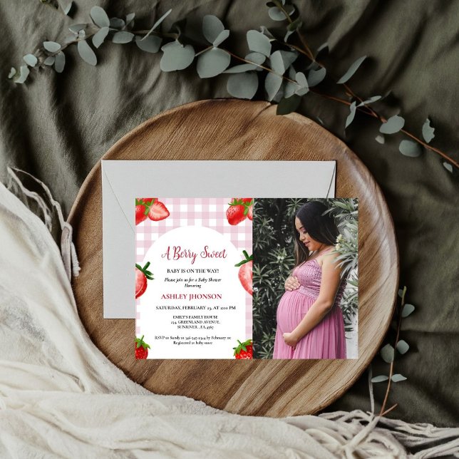 Convites Chá de fraldas de morango | Bebê Berry Sweet (Criador carregado)