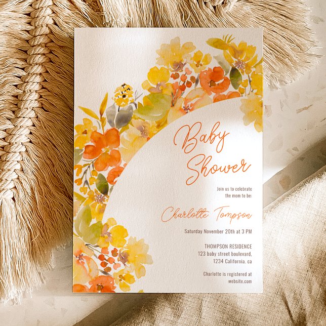 Convites Chá de fraldas de script de flores amarelas do boh (Fall boho yellow flowers script baby shower invitation on white)