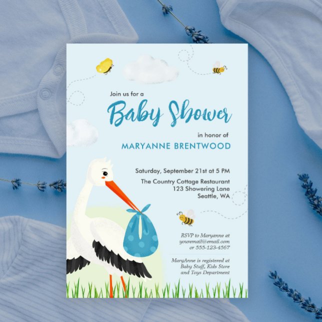 Convites Chá de fraldas de Tempestade Azul Claro (Light blue stork baby shower and baby sprinkle invitation template with custom text and info)