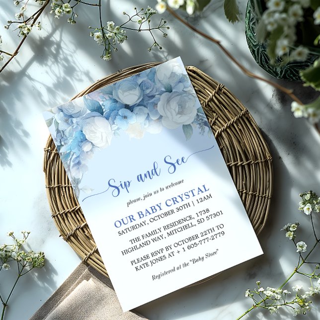 Convites Chá de fraldas Floral Azul Elegante Sip e Consulte (Elegant Dusty Blue Floral Baby Shower Sip and See Invitation)