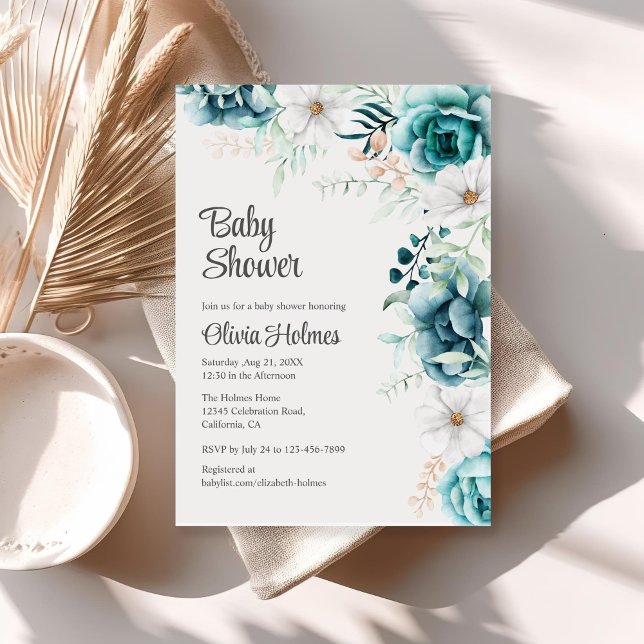 Convites Chá de fraldas Floral Esbranquiçado e Teal (Off-White and Teal Floral Baby Shower Invitation on a neutral boho table.)