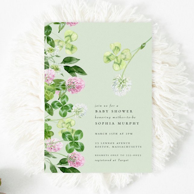 Convites Chá de fraldas Irlandês do Green Shamrock Purple C (Criador carregado)