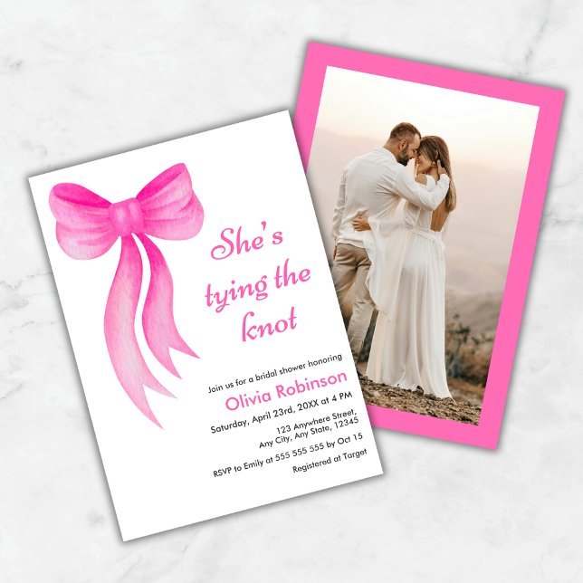 Convites Chá de Noiva Arco Rosa Ela Está Amarrando o Nó  (Photo Pink Bow She's Tying the Knot Bridal Shower Invitation )
