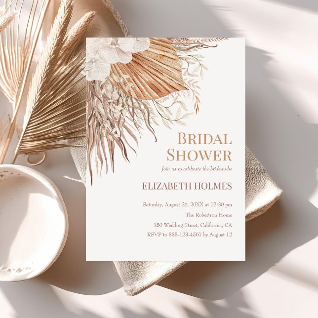 Convites Chá de panela de Jardim Boho Pampas (Boho Pampas Garden Bridal Shower Invitation on a neutral boho table.)
