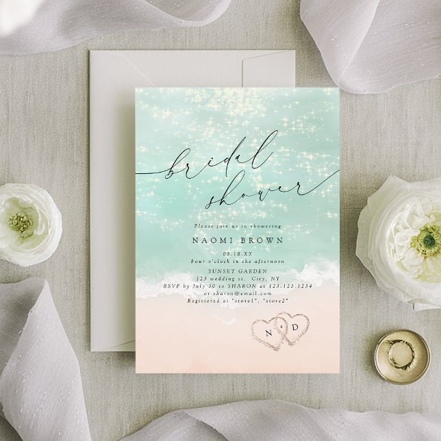 Convites Chá de panela de Praia do Sand Hearts do Script Mo (Modern Script Sand Hearts Beach Bridal Shower Invitation)