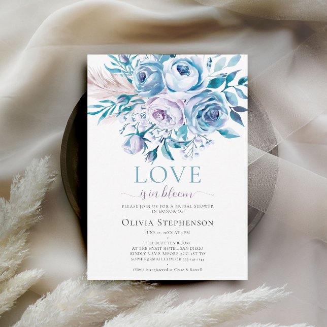 Convites Chá de panela de Rosas de madeira com Lavanda azul (something blue bridal shower invitation floral roses boho pampas grass love in bloom dusty blue)
