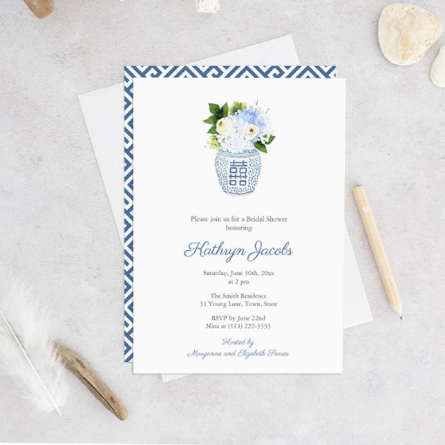 Convites Chá de panela eterno Azul E Ginger Jar Branco (Chinoiserie Chic Navy And White Watercolor Bridal Shower Invitation With Greek Key Print Backer)