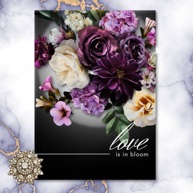 Convites Chá de panela Romance Floral Roxal da Meia-Noite E (Dark Midnight Purple Floral Romance Bridal Shower Invitation)