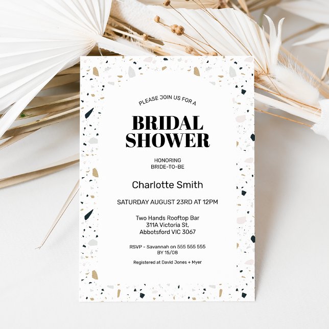 Convites Chá de panela Terrazzo Light Arch Moderno (Light colored terrazzo bridal shower invitation featuring an off white arch and black text.)