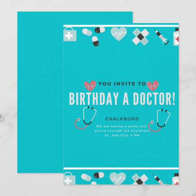 Convites Chalkboard Doc Está No Médico Aniversário (Frente/Verso)