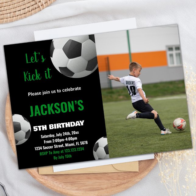 Convites Chamadas de Futebol de Texto Verde de Bola Negra (Black Ball Green Text Photo Soccer Invitations)