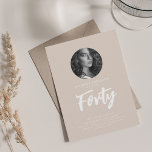 Convites Champanhe de aniversário de 40 anos de Fotografia<br><div class="desc">Um design elegante de convite de festas "aniversário de 40 anos" com fotografia personalizada,  tipografia moderna e texto personalizado.</div>