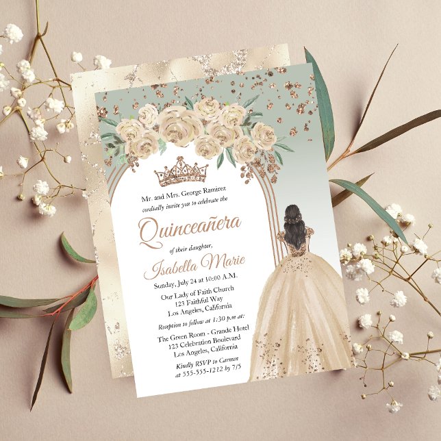 Convites Champanhe Elegante | Sage Floral Quinceañera (Elegant Champagne Color and Sage Green with Faux Rose Gold Glitter Brunette Quinceañera Invitation)