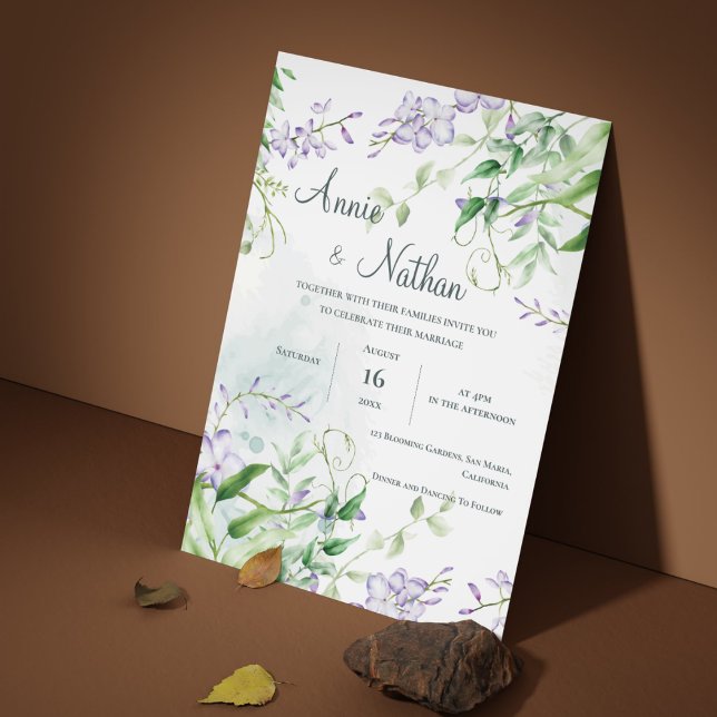 Convites Chic Purple Flowers Green Deixa Casamento Floral (Chic Purple Flowers Green Leaves Floral Wedding Invitation)