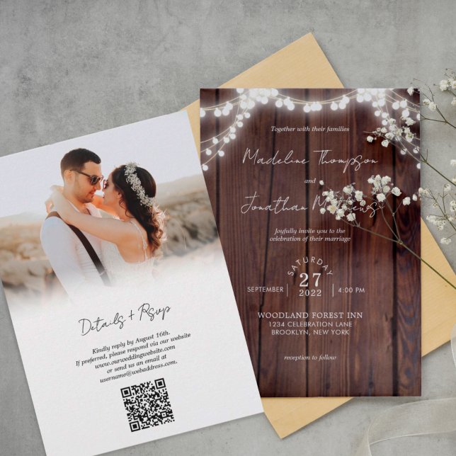 Convites Chic Wood String Lights Foto Casamento Código QR R (Criador carregado)