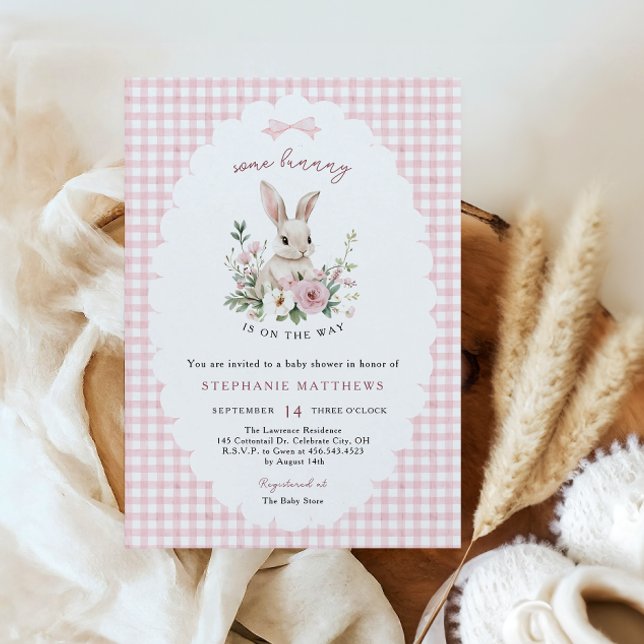Convites Chuva de Bebê Menina com Laço Rosa e Gingham Vinta (Vintage Bunny Pink Gingham Girl Baby Shower Invitation)