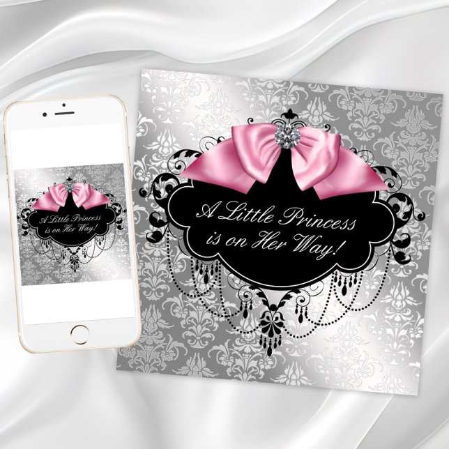 Convites Chuva de Bebê Menina Princesa Rosa e Preta (Pink black and silver baby shower invitation with pink diamond bow on damask background.)