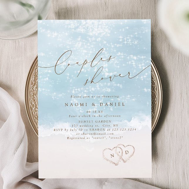 Convites Chuva de Casais na Praia com Corações e Roteiro Mo (Modern Script Sand Hearts Beach Couples Shower Invitation)