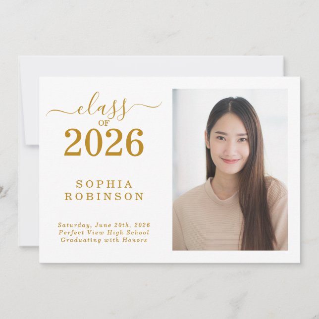 Convites Class of 2026 Photo Gold Graduation Announcement (Frente)