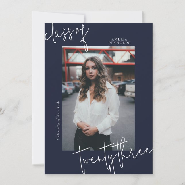 Convites Classe Minimalista Azul Moderna de Graduação 2024 (Frente)