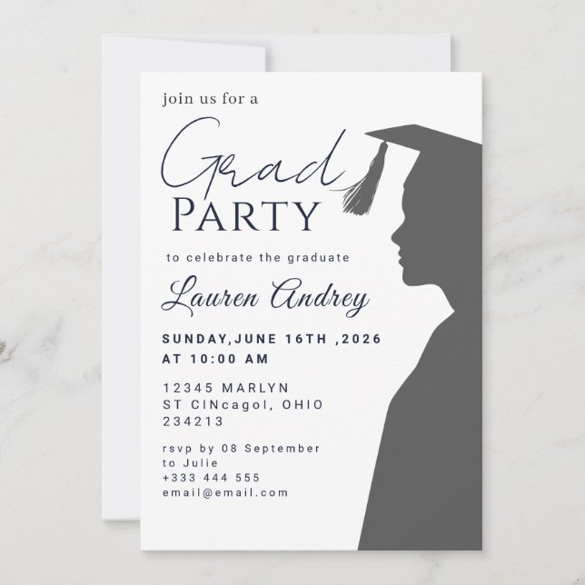 Convites Classic Black Graduation Invitation (Frente)