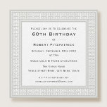 Convites Clássico com idade personalizada Aniversário 60ª C<br><div class="desc">Este elegante convite de 60 anos é perfeito para um evento formal. Um layout simples e na moda, com uma borda decorativa no estilo de chave grega, emparelhado com uma fonte serif clássica e impresso em papel grosso premium. Todo o texto pode ser personalizado para que você possa mudar o...</div>