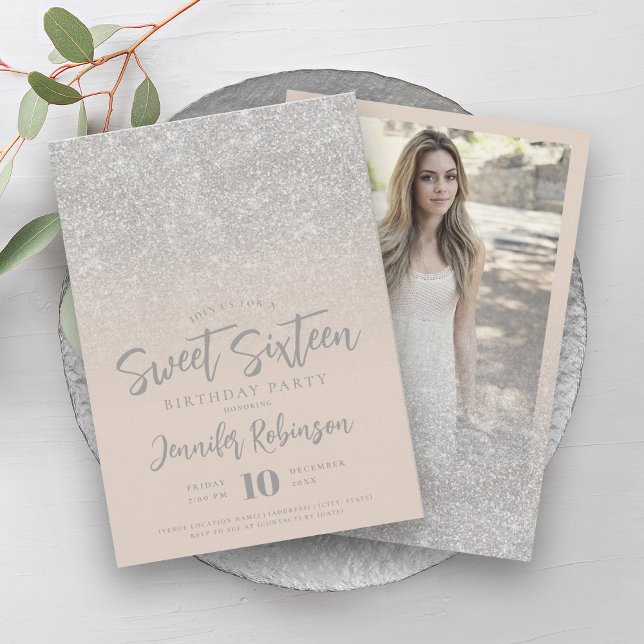 Convites Clássico Silver Champagne Foto Glitter Sweet 16 (Classy Silver Champagne Glitter Photo Sweet 16 Invitation)