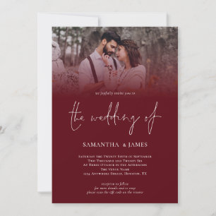 Convites Código QR de Casamento Moderno em Script Burgundy 