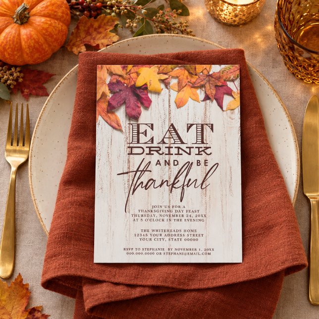 Convites Coma, Beba e Seja Grato Madeira Rústica Dia de Açã (Gather family & friends for a warm holiday feast with this rustic "Eat Drink and Be Thankful" invite)