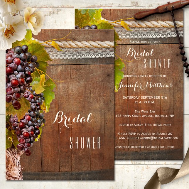 Convites Convidado para Chá de panela da Rússia (A wine themed bridal shower invitation featuring vines with grapes, rope and lace on rustic wood)