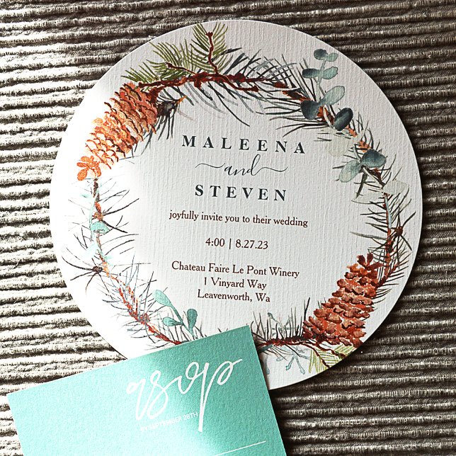 Convites Cor (Pine Needle Wreath with Pinecones and Eucalyptus, Winter Wedding Invitations)