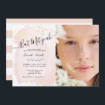 Convites Cor d'água rosa pincelada x Bat Mitzvah Fotográfic<br><div class="desc">Este na moda e elegante convite para fotografia do Bat Mitzvah apresenta um fundo rosa pincelado com aspecto visual, com escórias de ouro falsas e a inscrição em preto. O verso apresenta um fundo branco com listras cor-de-rosa pinceladas. Personalize-o para as suas necessidades. Você pode encontrar produtos correspondentes na minha...</div>