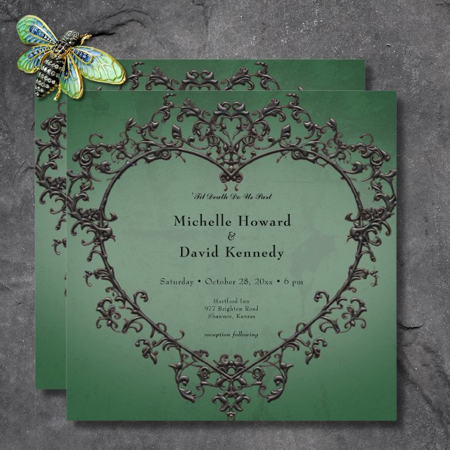 Convites Coração de Noiva com Filigrana Gótica Preta e Verd (Gothic Black & Green Filigree Heart Wedding Invitation)