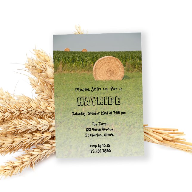 Convites Country Fazenda Hay Bale Hayride (Invite friends for a fun Fall gathering with this charming country style hayride invitation.)